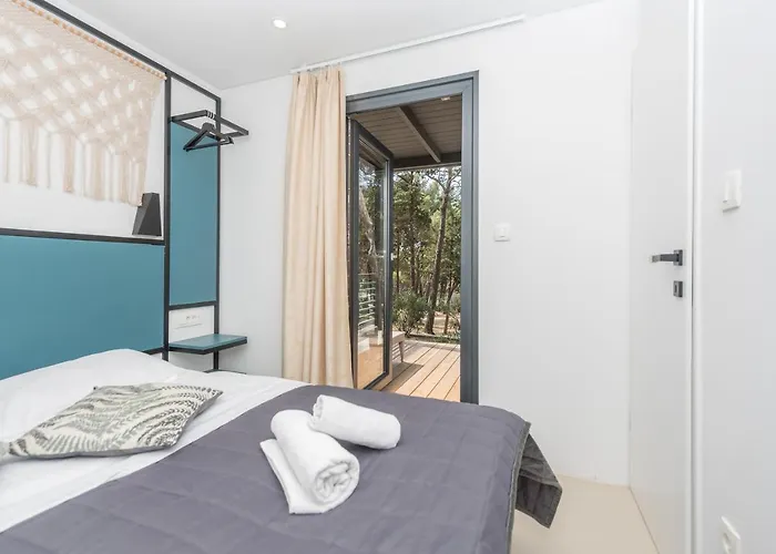 By The Sea - 19558 *