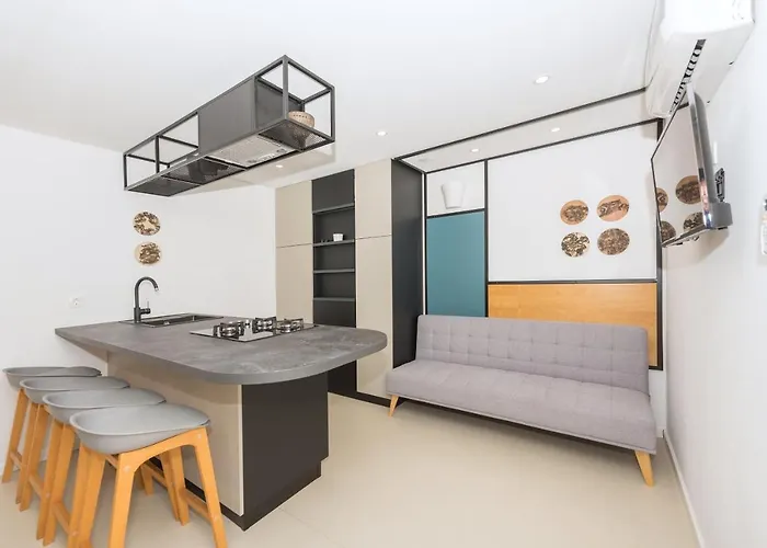 By The Sea - 19558 *